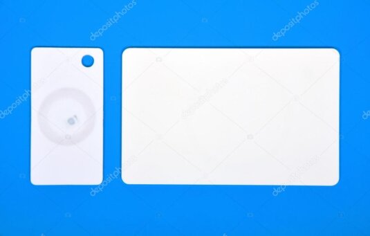 Tarjetas RFID y acceso móvil con lector QR